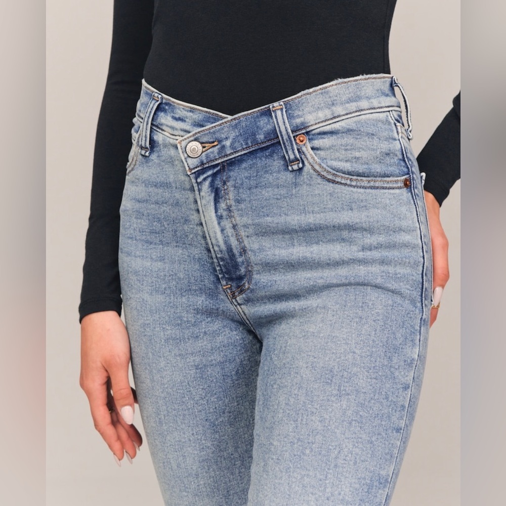 A&F High Rise Super Skinny Ankle Jean